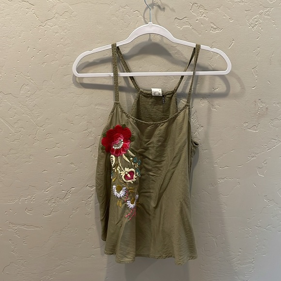 Anthropologie Akemi + Kin Top - Picture 2 of 4